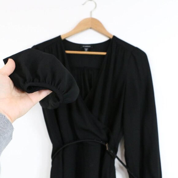 *Le Chateau V Neck Long Sleeve Black Belted Blouse - Picture 5 of 8